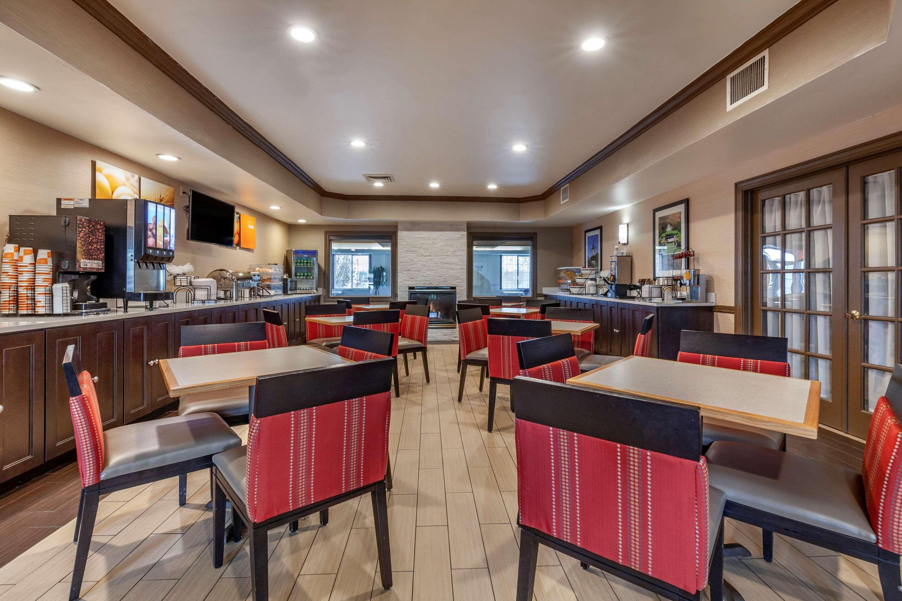 Comfort Inn & Suites Geneva- West Chicago Eksteriør billede