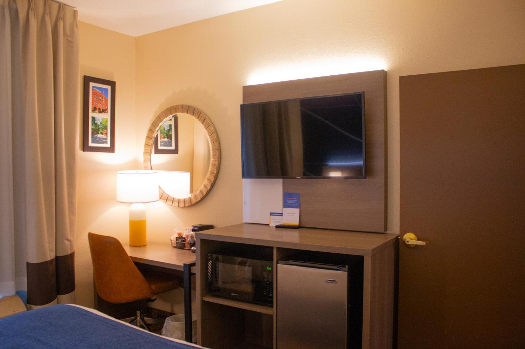 Comfort Inn & Suites Geneva- West Chicago Eksteriør billede
